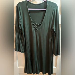 Boutique mini dress  bell sleevehunter green size medium